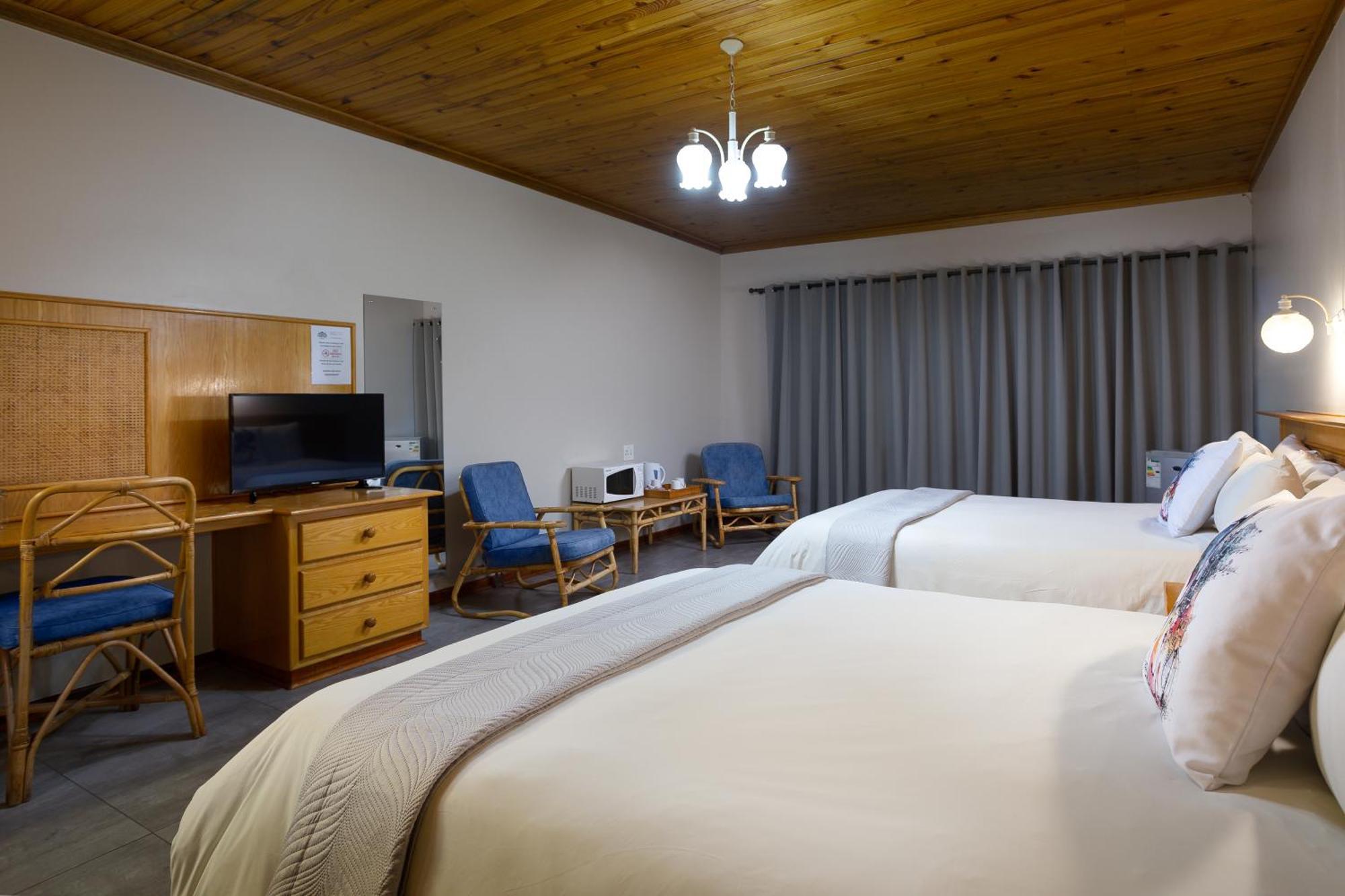 קולסברג Merino Inn Hotel מראה חיצוני תמונה