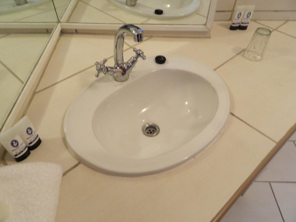 קולסברג Merino Inn Hotel מראה חיצוני תמונה