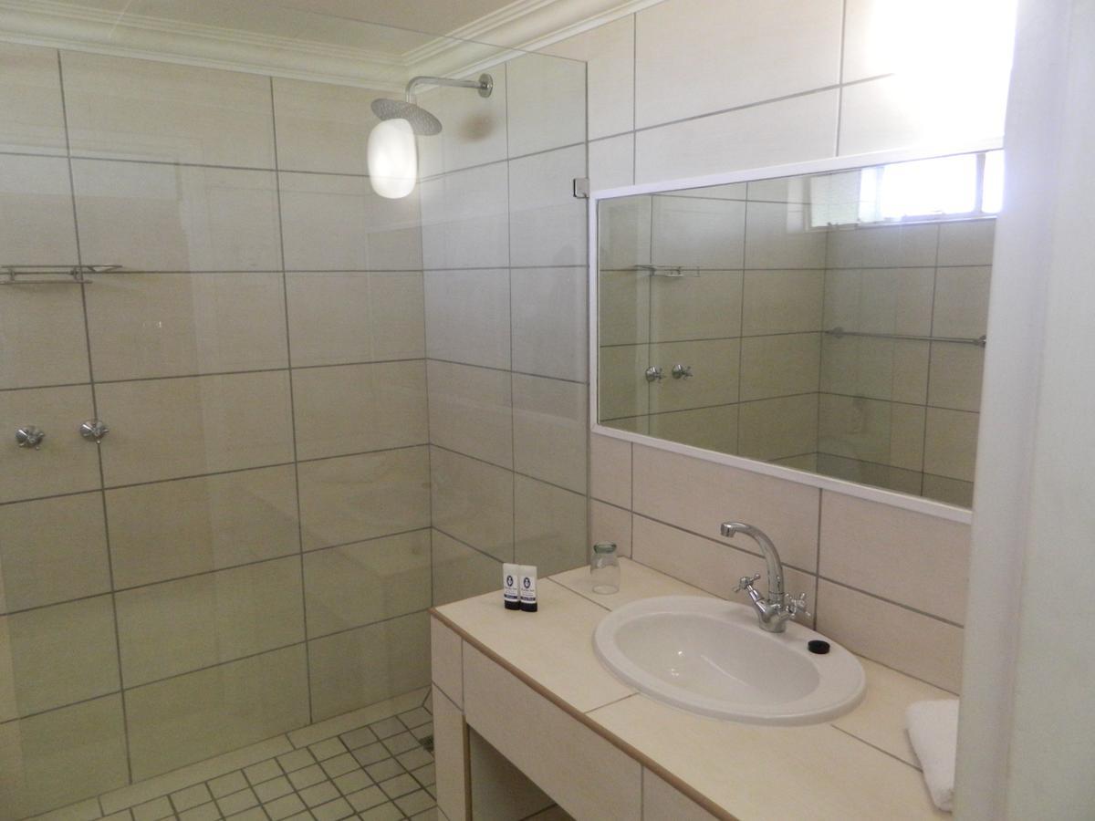 קולסברג Merino Inn Hotel מראה חיצוני תמונה
